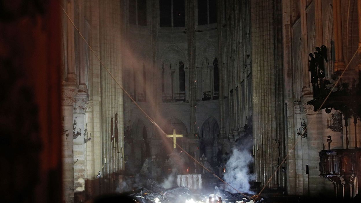 Karlsverein spendet für Notre Dame